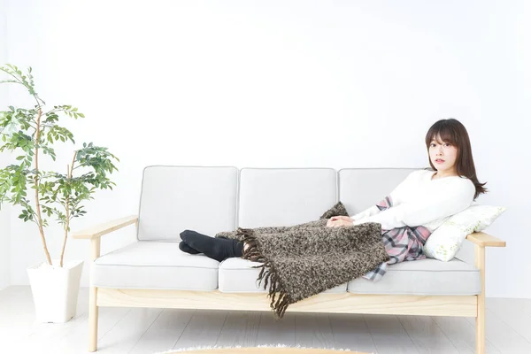 Young Woman Being Relaxed Room — Stock Photo, Image