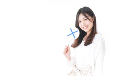 Genç bayanın imzası var.