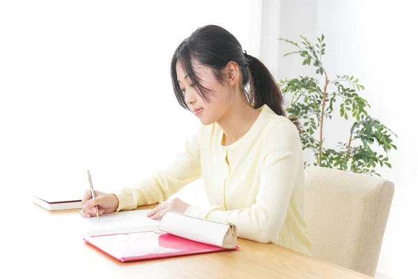 Female Student Studying Cram School — Stock Photo, Image