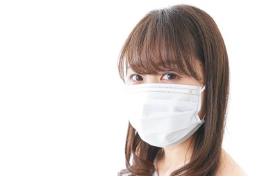 Üşüten bir kadın