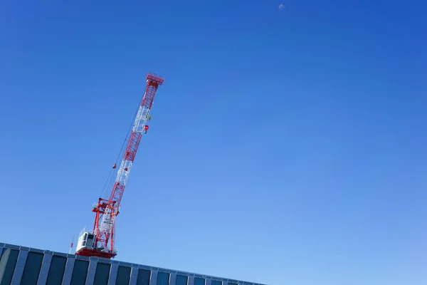 Tower_Crane_And_Construction_Rush タワークレーンイメージ — ストック写真