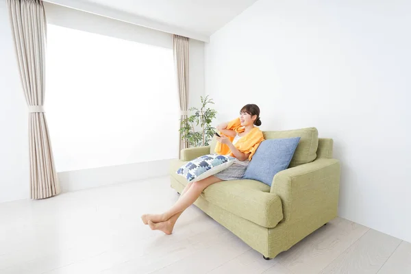 Woman Watching Home — Stock Photo, Image