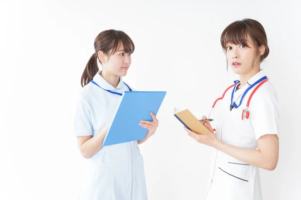 Εικόνα Δύο Νεαρών Γυναικών Νοσοκόμων — Φωτογραφία Αρχείου