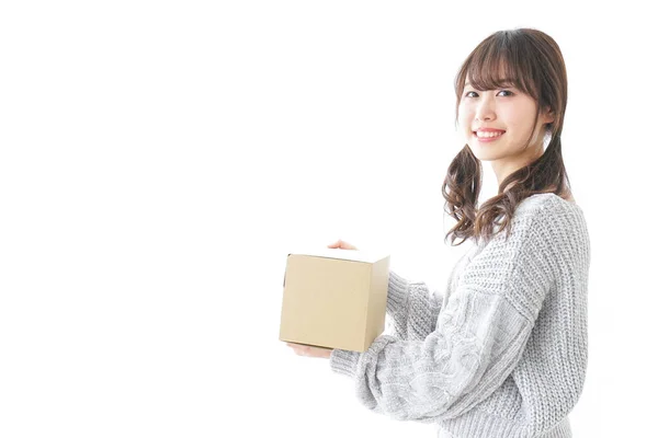 Mujer Teniendo Una Caja — Foto de Stock