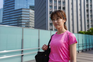 Sportif atletik kadın antrenmanı 