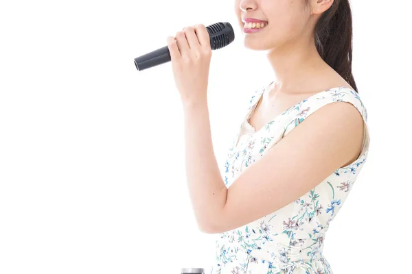 Jeune Femme Chantant Karaoké Microphone — Photo