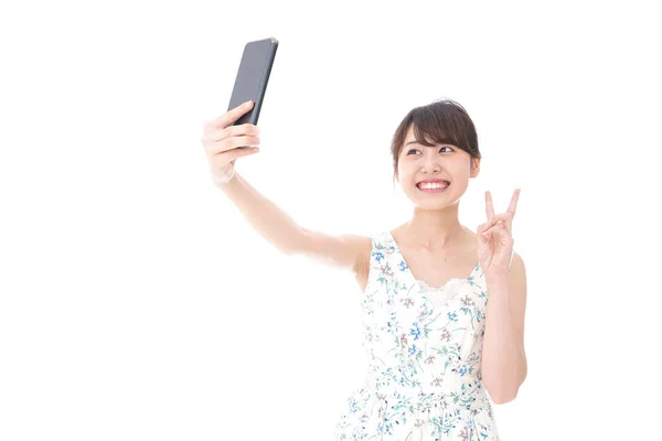 Jovencita Haciendo Selfie Mujer Joven Webcasting Video — Foto de Stock