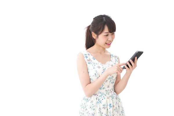 Young Woman Using Smartphone — Stock Photo, Image