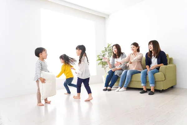 Mothers Friends Children — Stock Photo, Image