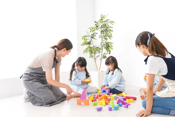 Kinder Spielen Kindergarten — Stockfoto