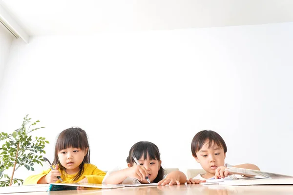 Children Studying Class — Stock Photo, Image