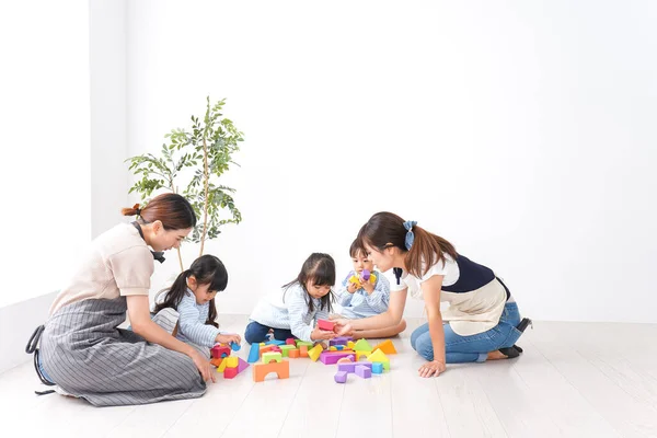 Children Teacher Playing Toys — Stock Photo, Image