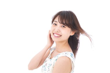 Beyaz arka planda izole edilmiş Asyalı Kadın