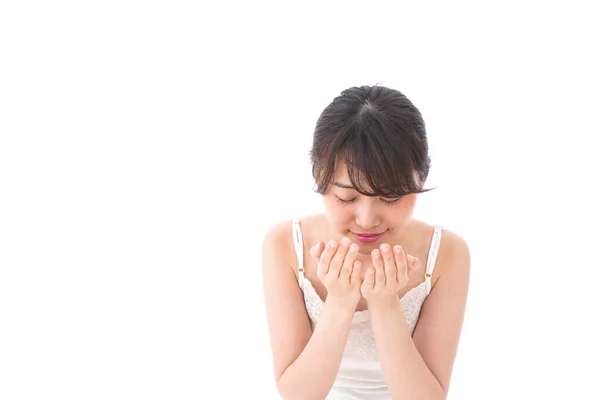 Mujer Lavándose Cara — Foto de Stock