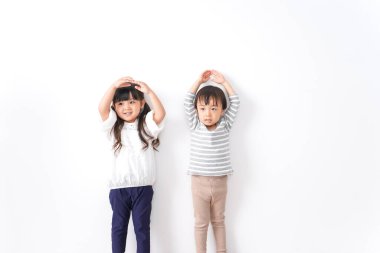 Anaokulunda oynayan çocuklar.