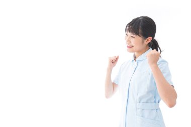 İş yerindeki genç hemşire