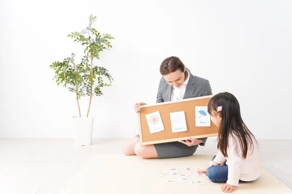 Niño Pequeño Estudio Inglés — Foto de Stock