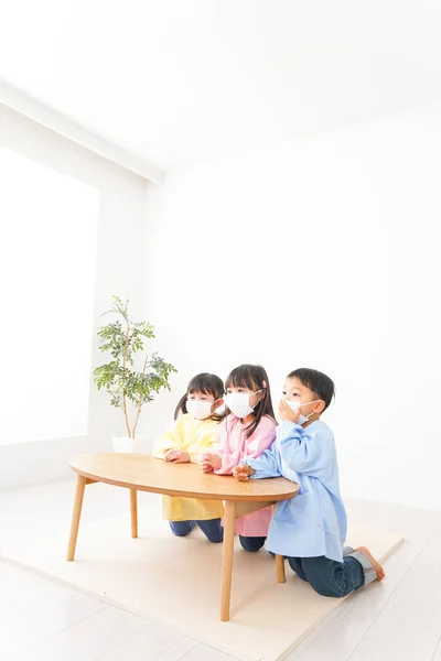 Crianças Asiáticas Felizes Brincando Jardim Infância — Fotografia de Stock