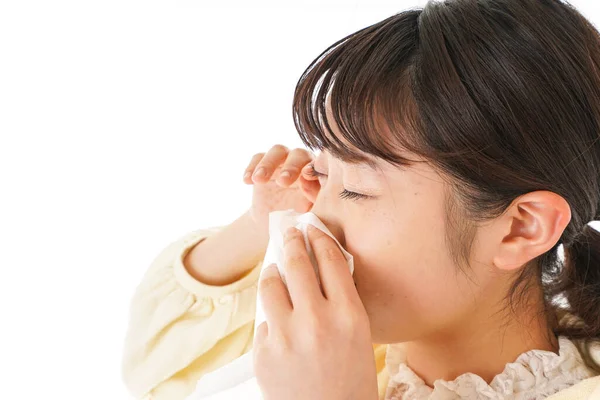 Junge Frau Leidet Heuschnupfen Allergie — Stockfoto