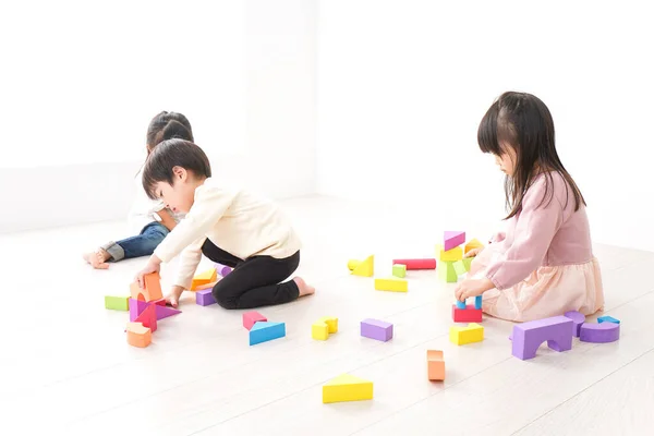 Niños Jugando Jardín Infantes — Foto de Stock