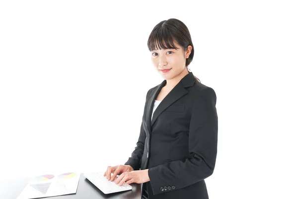 Jonge Zakenvrouw Aan Het Bureau — Stockfoto