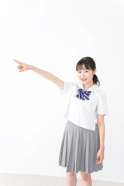 Estudiante Señalando Con Sonrisa — Foto de Stock