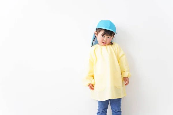 Niedliches Kleines Mädchen Bunten Kleidern Posiert Isoliert Auf Weißem Hintergrund — Stockfoto