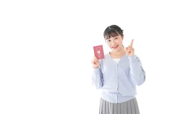 Jonge Vrouw Met Haar Paspoort Met Glimlach — Stockfoto