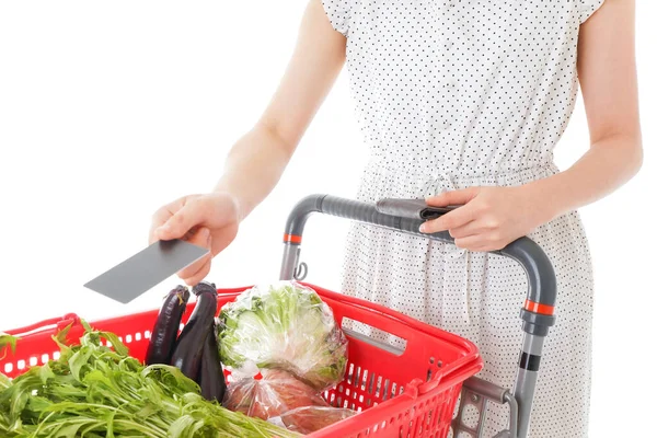 Junge Frau Zahlt Supermarkt Mit Kreditkarte — Stockfoto