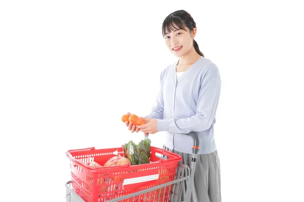 Jeune Femme Faisant Shopping Supermarché — Photo