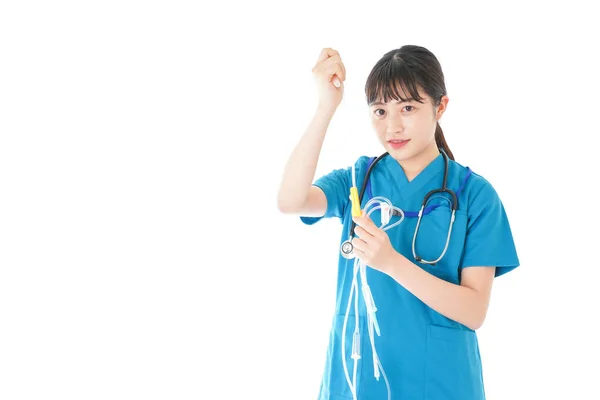 Ung Sjuksköterska Med Dropp — Stockfoto