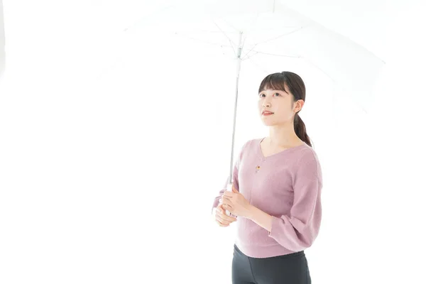 Mladá Asijská Žena Drží Deštník — Stock fotografie