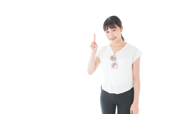 Junge Asiatische Frau Posiert Mit Brille Isoliert Auf Weiß — Stockfoto