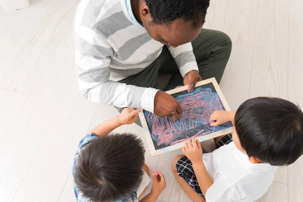 Kinderen Studeren Aan International School Kinderen Studeren Aan International School — Stockfoto