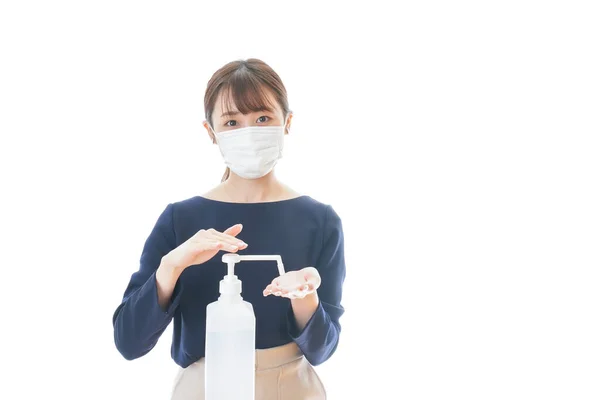 Young Woman Wearing Mask Cleaning Her Hands — Stock Photo, Image