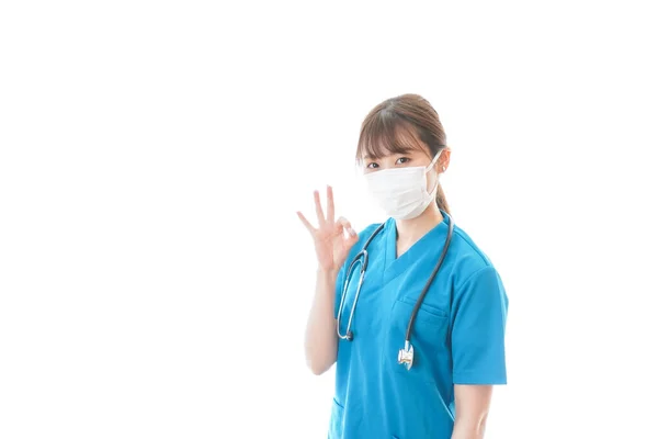 Ung Kvinna Medicinsk Uniform Och Skydd Mask Vit Bakgrund Medicinsk — Stockfoto