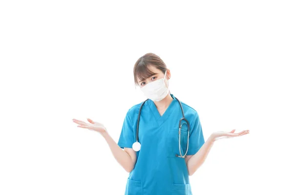 Mladá Žena Lékařské Uniformě Ochranné Masce Bílém Pozadí Lékařská Pracovnice — Stock fotografie