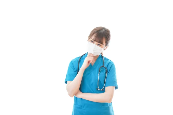 Jonge Vrouw Medisch Uniform Bescherming Masker Witte Achtergrond Medisch Medewerker — Stockfoto