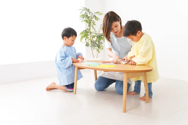 Children Teachers Make Origami Kindergarten — Stock Photo, Image