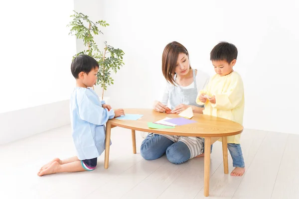 Children Teachers Make Origami Kindergarten — Stock Photo, Image