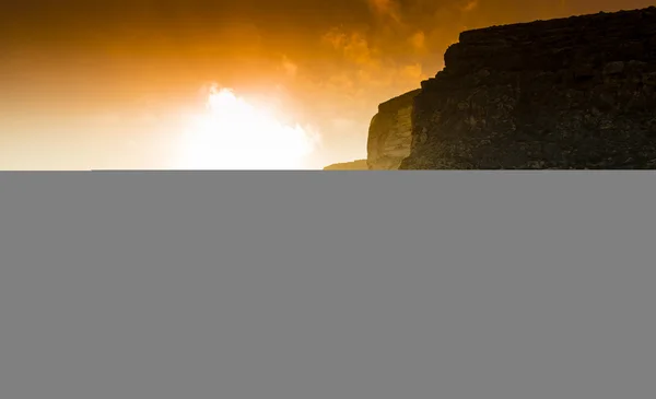 ゴゾ島、マルタの夕暮れシレンディ湾 — ストック写真