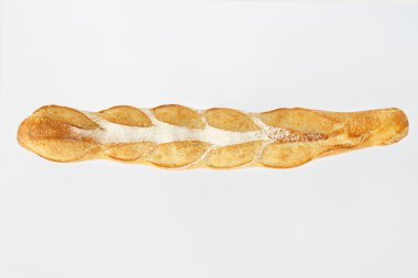Beyaz bir arka plan üzerinde Fransız ekmeği. Yukarıdan görüntüleyin. un ürün yaratmak