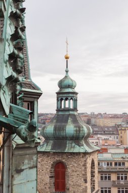 Prague, Çek Cumhuriyeti, Old Town bir retro tarzı kışın soğuk tonlama. Avrupa'nın renkli görüntülerle metin için yer.
