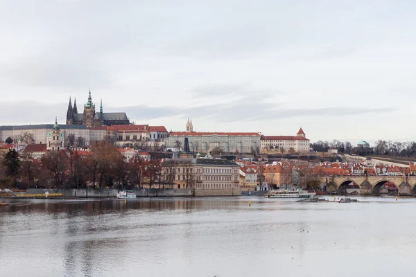 Prague, Çek Cumhuriyeti, Old Town bir retro tarzı soğuk tonlama içinde. Avrupa'nın renkli görüntülerle metin için yer.