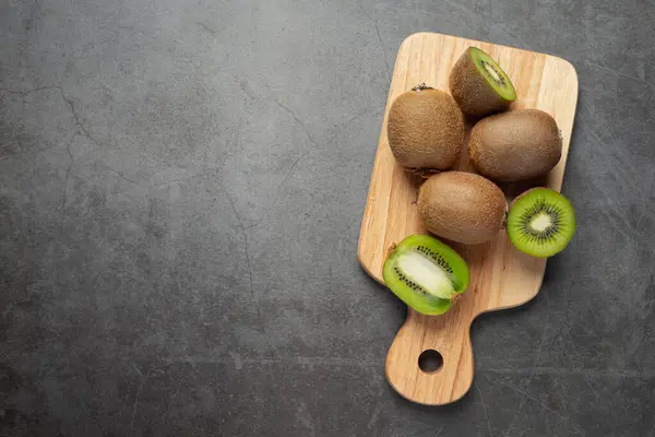 Fresh Kiwi Cut Half Put Wooden Cutting Board — Photo