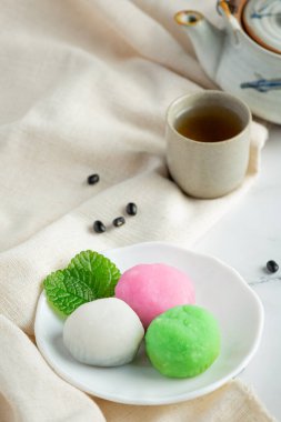 Siyah fasulyeli tatlı yemeği.