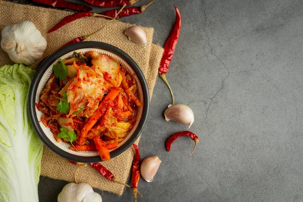 Kimchi Kasede Yemeye Hazır — Stok fotoğraf