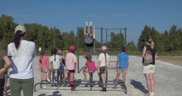 Berdsk Siberia Rusia Agosto 2021 Deporte Niños Diferentes Nacionalidades Vinieron — Vídeo de stock