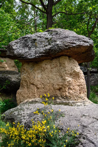 Erratic boulders on earth pillars — Stock Photo, Image