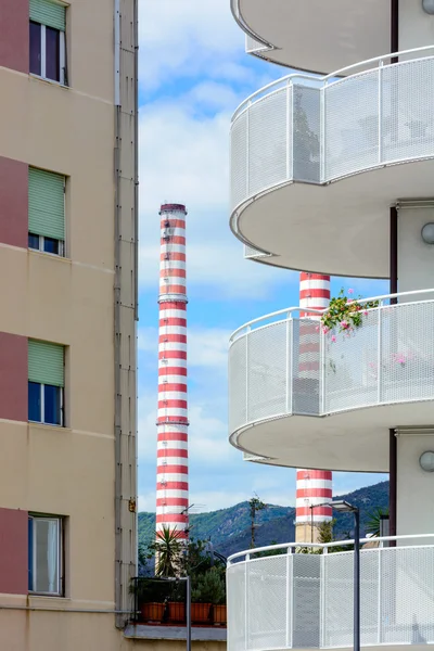 Chimneys between houses — Stock Photo, Image